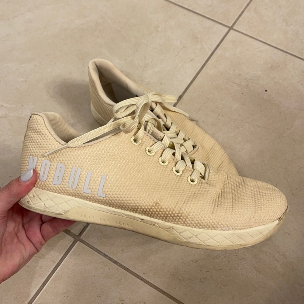 Nobull light yellow tennis